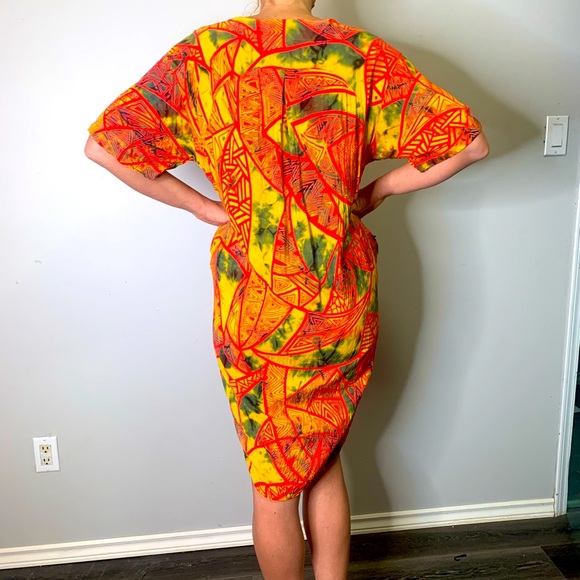 Hawaiian High Low Over Sized Shirt // Dress // Floral // Casual // Beach - Picture 12 of 13